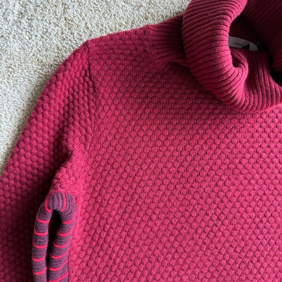 Athleta Merino Wool Turtleneck Sweater Women Size L Red Textured Knit Stretch - Picture 4 of 9